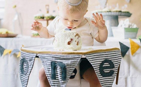 bébé a 1 an